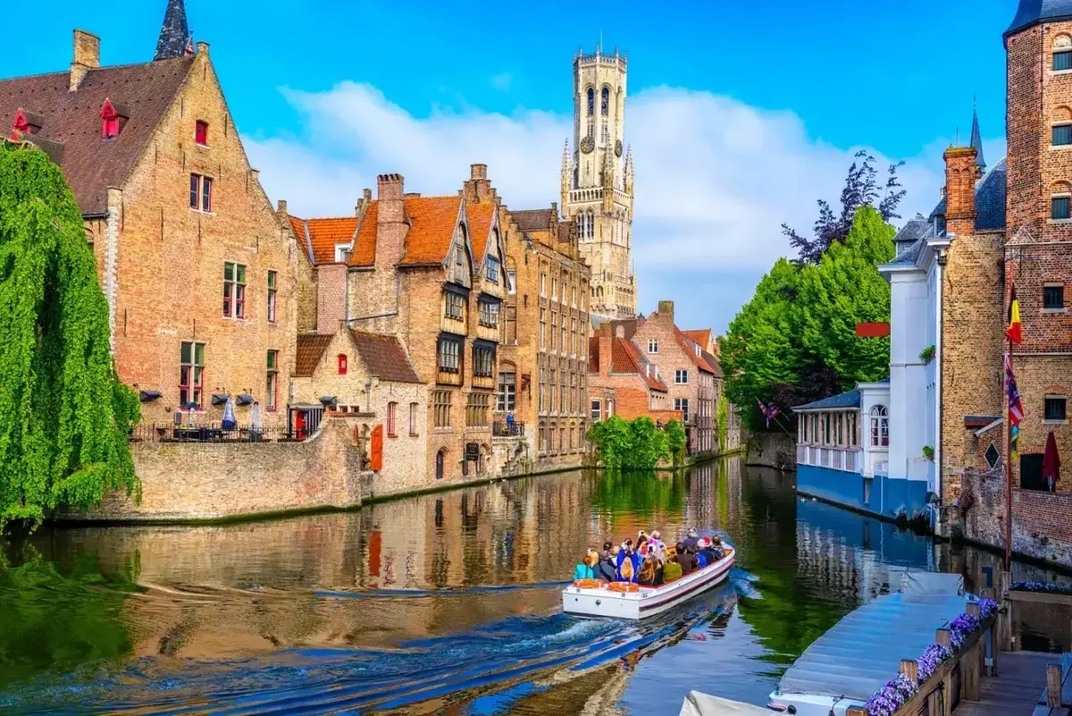 Bruges canals and medieval architecture, Belgium