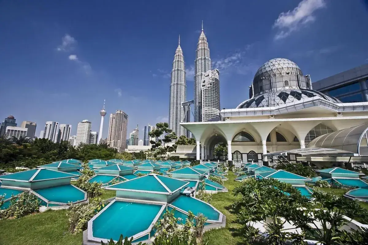 Kuala Lumpur skyline and Petronas Twin Towers, Malaysia